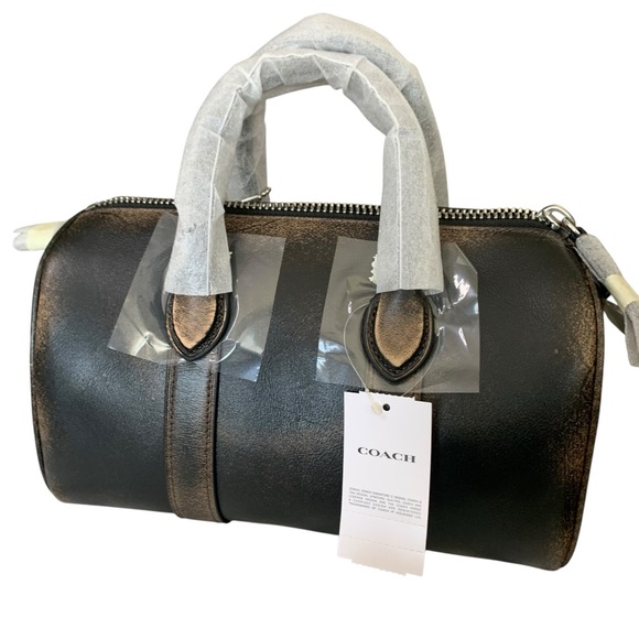 Coach Loved Leather Compass 25 Duffle Bag Black Tan Zip Top Detachable Strap NWT - Picture 5 of 16